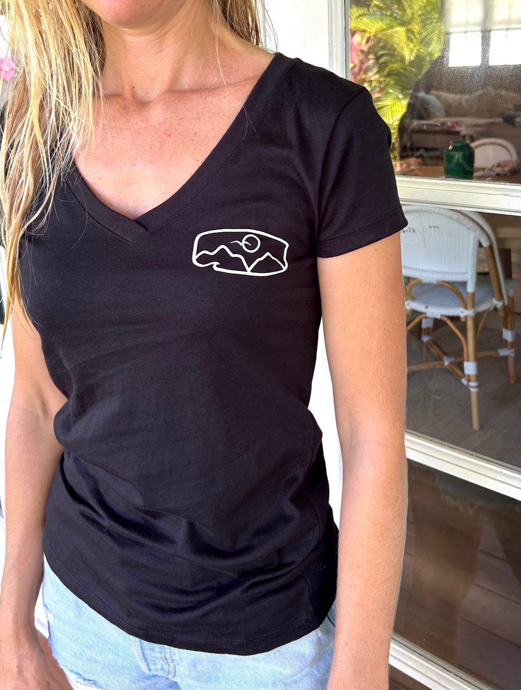Kailua Logo Vneck